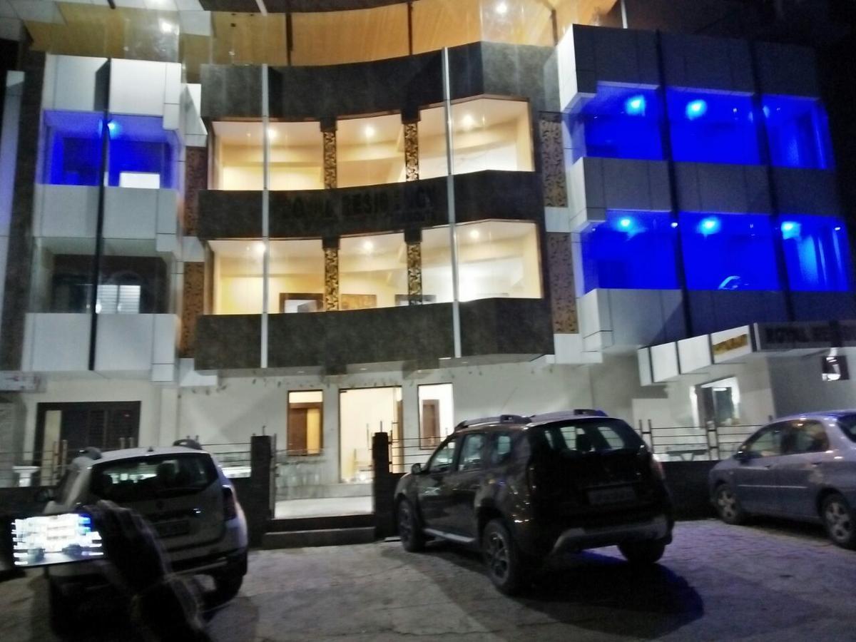Oyo 11877 Royal Residency Ξενοδοχείο New Tehri Δωμάτιο φωτογραφία
